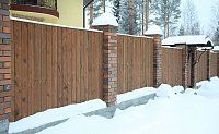 Забор №19 - сплошной с планкой