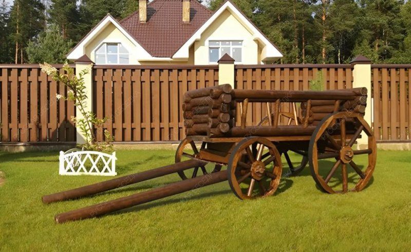 Деревянная бричка из бревнышек